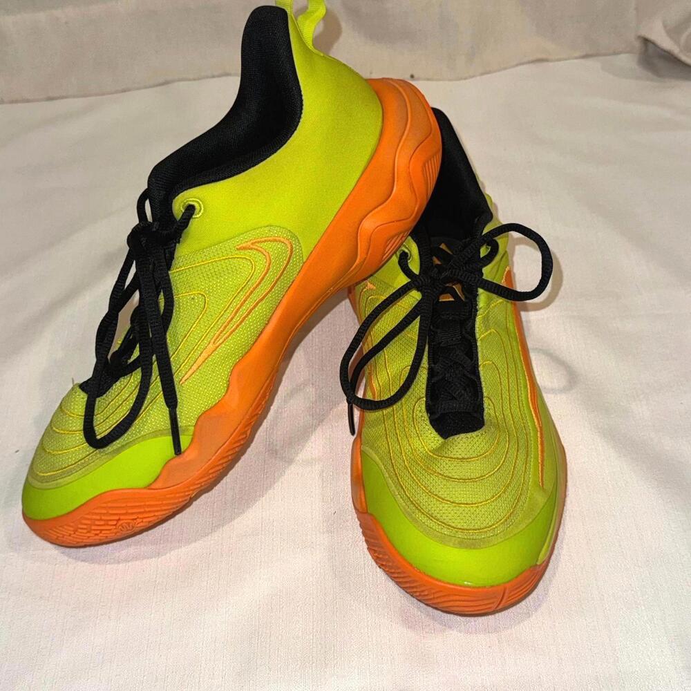 Men's Nike Giannis Immortality‎ 4 Basketball Shoe Cyber Mandarin Neon Sneaker 7